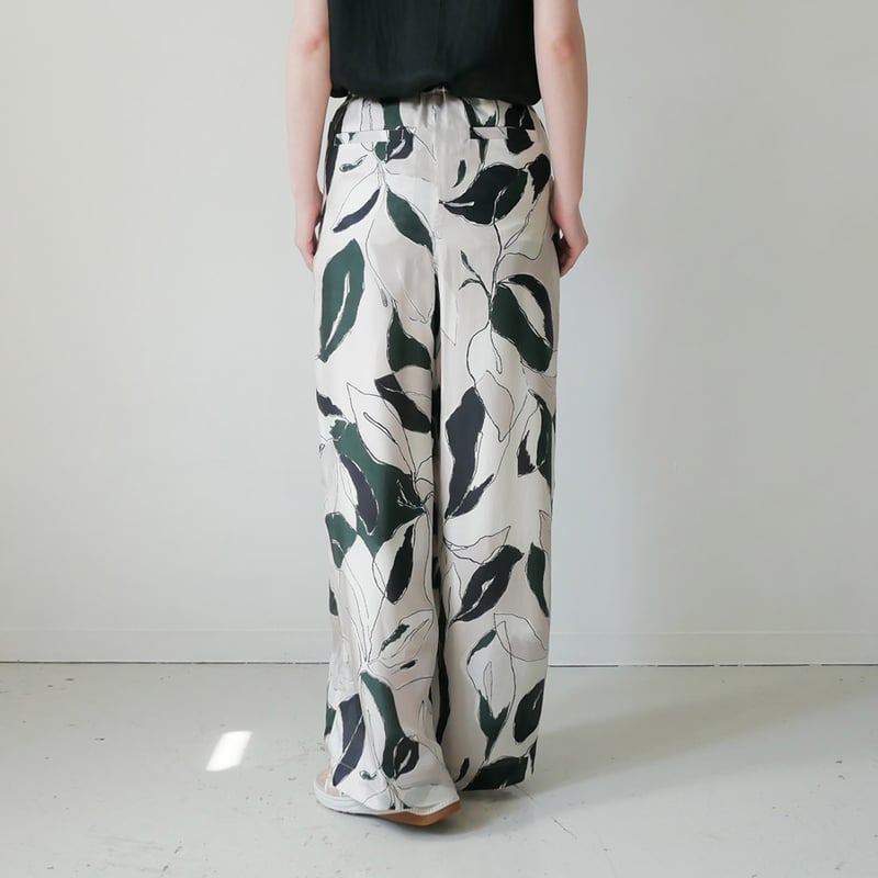 SACRA｜サクラ ｜リーフ柄ワイドパンツ｜MODERN LEAVES PANTS｜12621