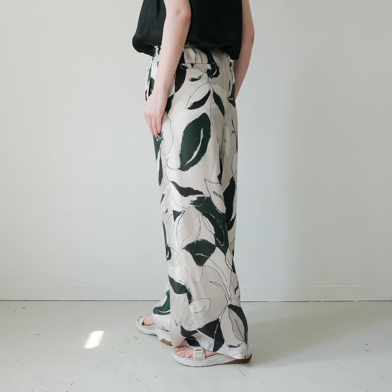 SACRA｜サクラ ｜リーフ柄ワイドパンツ｜MODERN LEAVES PANTS｜12621