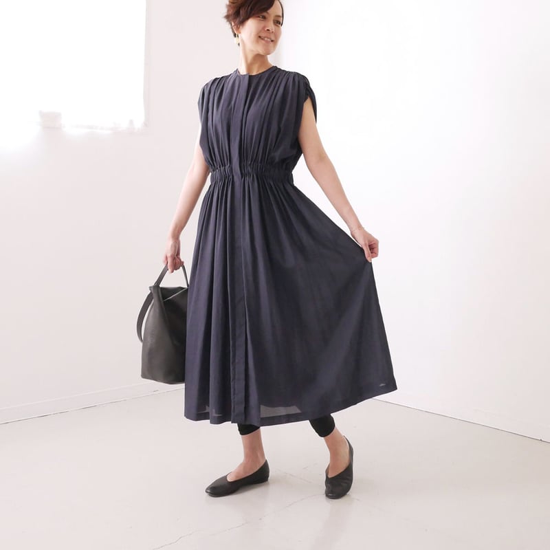 定価約3万【美品】SACRA サクラ ギャザーワンピース ロング丈　ジレ 定価約3万【美品】SACRA サクラ ギャザーワンピース ロング丈