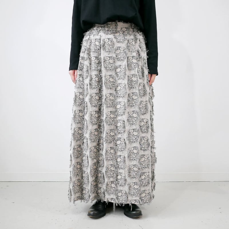 qiri ｜キリ｜花野風jacquard スカート｜クロ | GOUACHE FUKUOKA