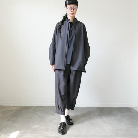 NO CONTROL AIR｜ノーコントロールエアー｜オクタグラムポリエステル・艶消平織ZIP スタンドカラー ブルゾン｜DR_NC0801BN｜DARK GREY MIX/BLACK