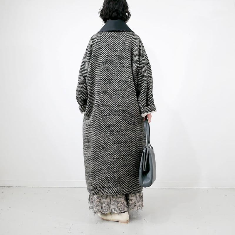 SI-HIRAI｜スーヒライ｜ROBE COAT｜CHAW25-6005W｜BK & BEIG