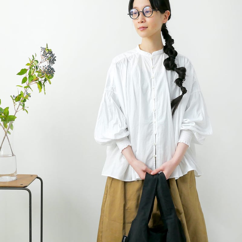 universal tissu ユニヴァーサルティシュ　ブラウス UNIVERSAL TISSU (ユニバーサルティシュ) タイプライター