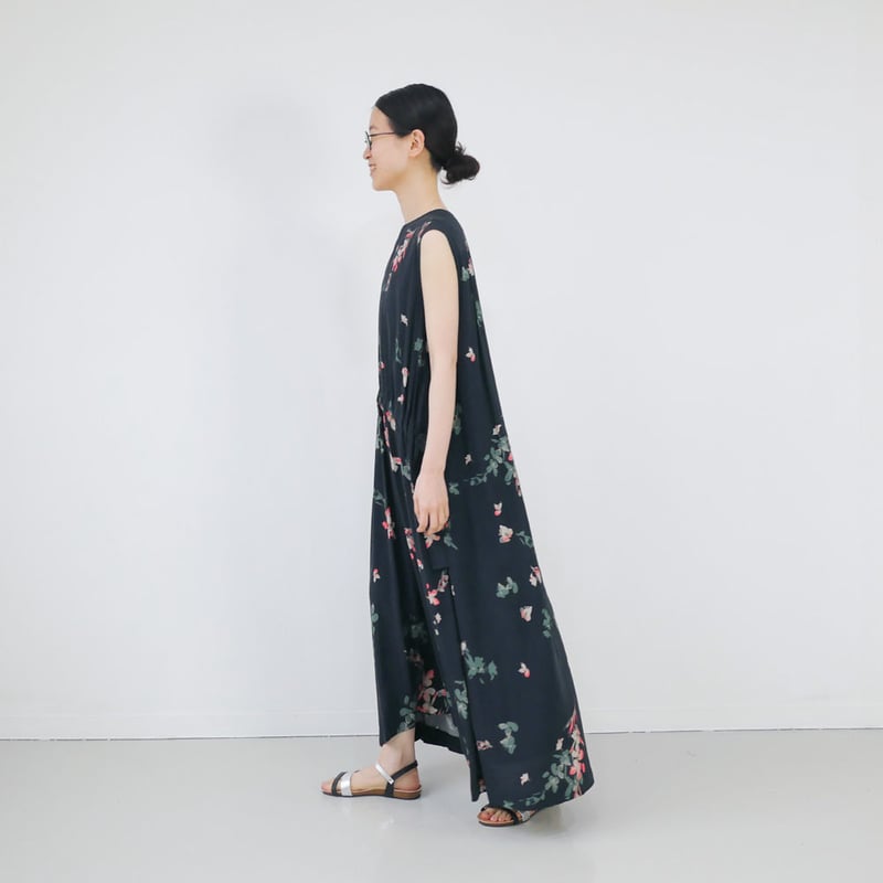 SACRA ｜サクラ｜オータムフラワーワンピース｜118507042 | GOUACHE FU