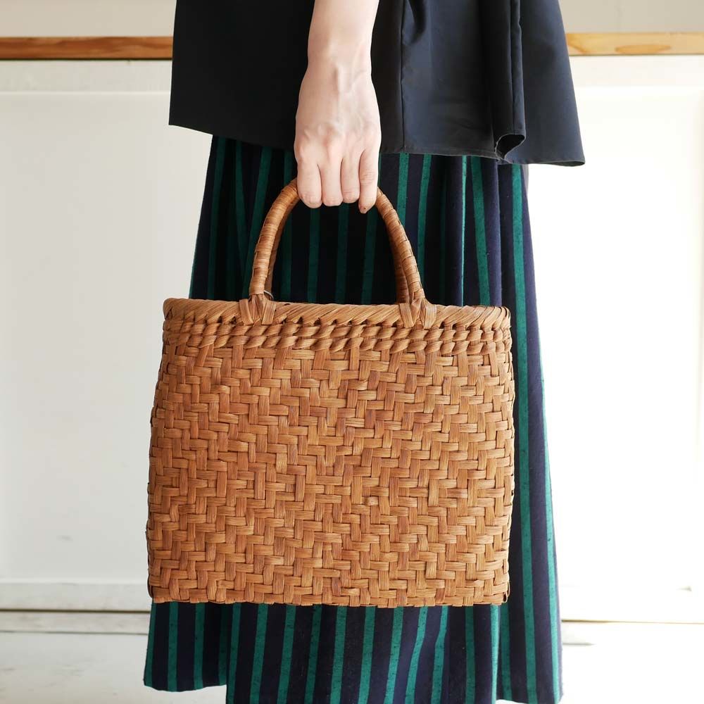 山ぶどう|山葡萄|かごバッグ|やまぶどう籠削丸(小)|SA-4732 山ぶどう|山葡萄|かごバッグ|やまぶどう籠削丸(小)|SA-4732