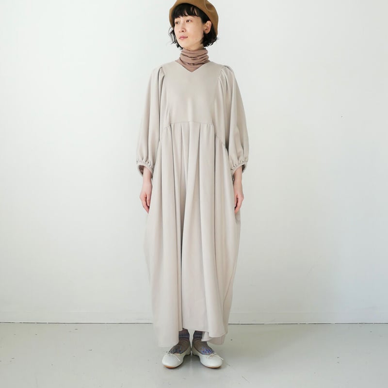 UNIVERSAL TISSU｜ユニヴァーサルティシュ｜ウールカシミヤビーバー