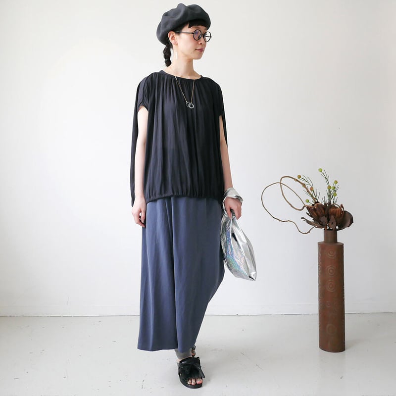 希少　ノーコントロールエアー　強撚割繊ポリエステル　フレンチスリーブプルオーバー 美品 ノーコントロールエアー 強撚割繊ポリエステル フレンチ