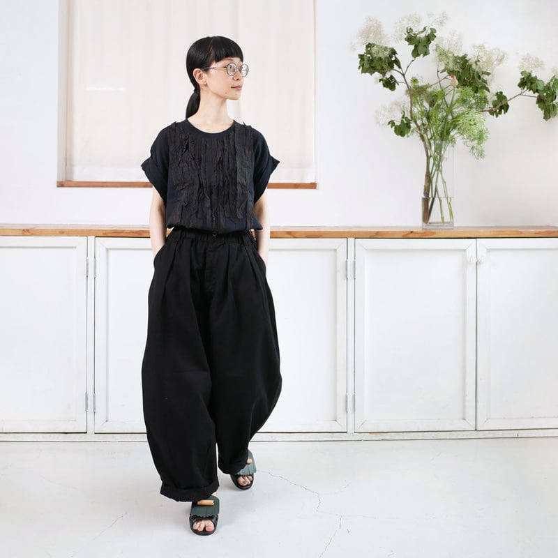 美品！dahl'ia ダリア キュプラフリルデコレーションリメイクTシャツ　黒 美品！dahl'ia ダリア キュプラフリルデコレーションリメイクT