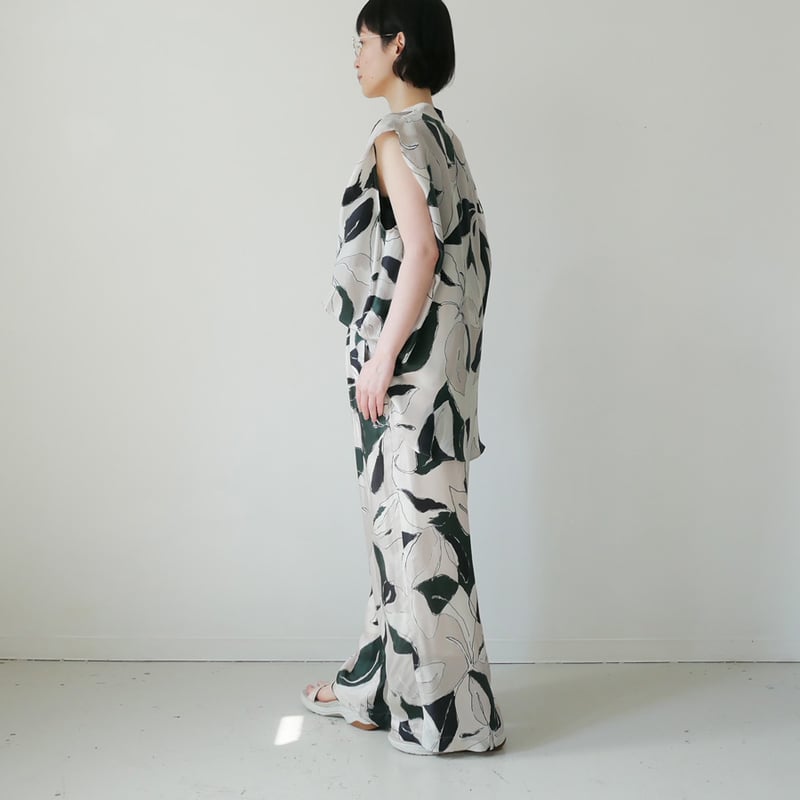 SACRA｜サクラ ｜リーフ柄ワイドパンツ｜MODERN LEAVES PANTS｜12621