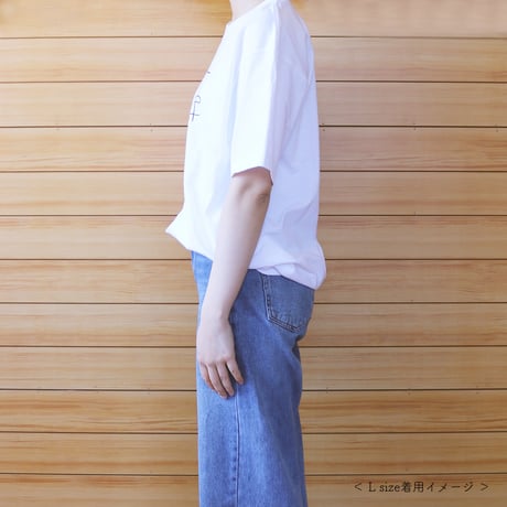 NADERE　Tシャツ