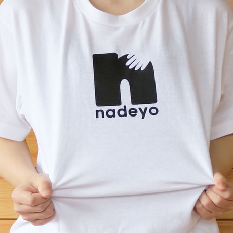 n　Tシャツ