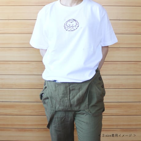 ころがるハリネズミ　Tシャツ