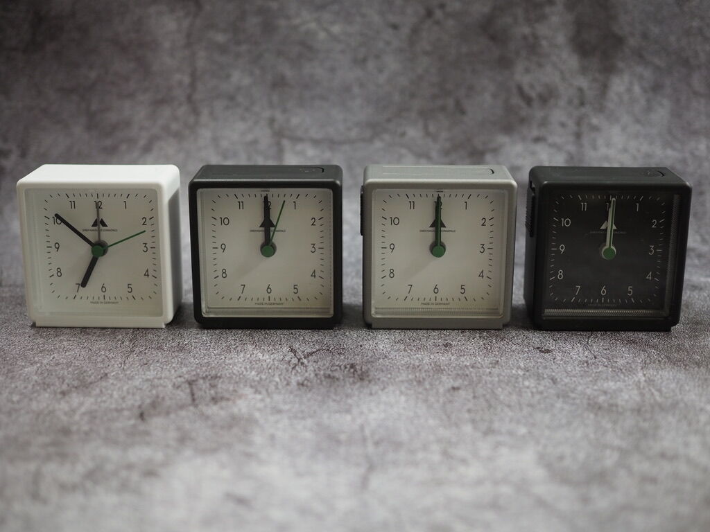 CARCASS カーカス 目覚まし時計（白） Amazon.co.jp: CARCASS カーカス