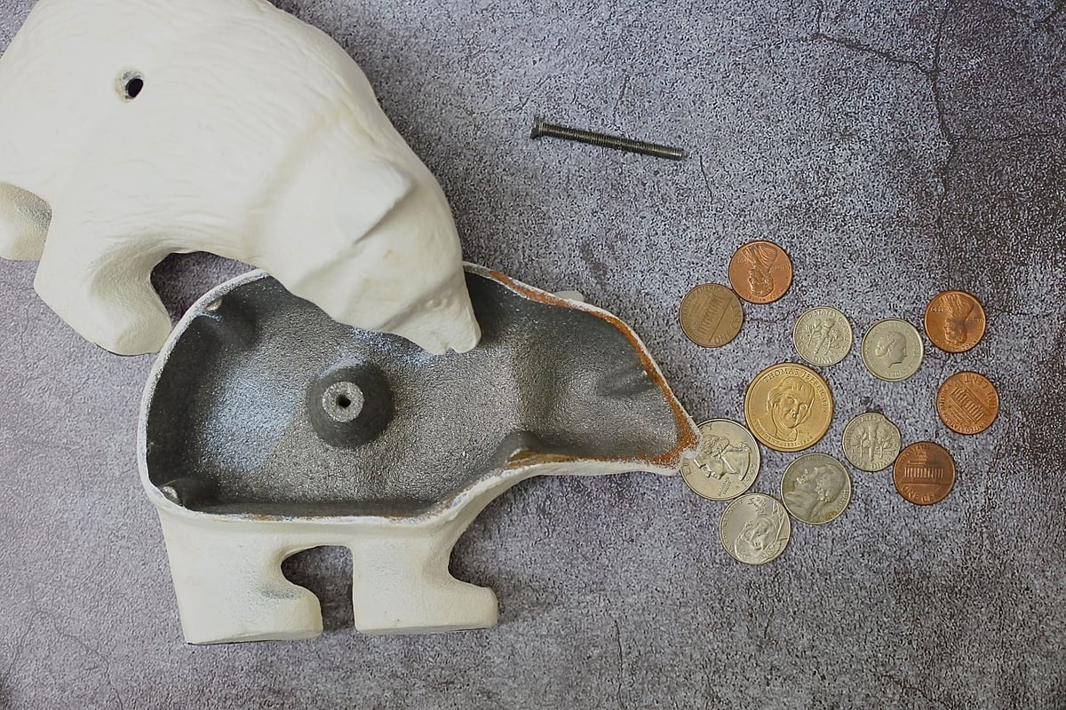 Iron Bear Bank | TOCA by lifart online