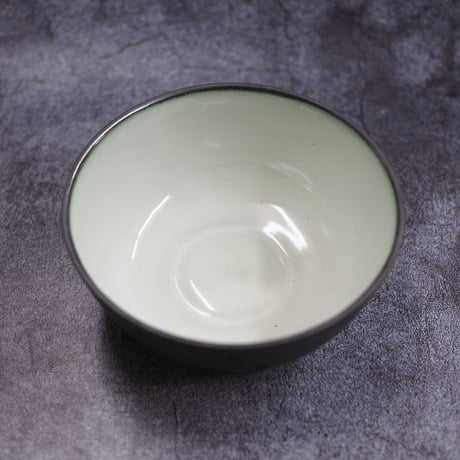 Round Bowl M