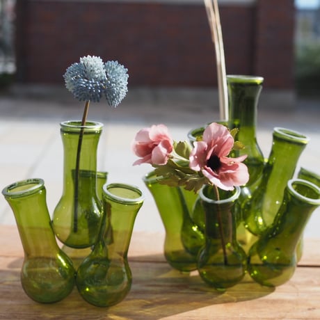 MULTI HOLE VASE