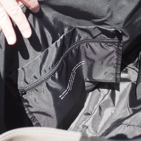 NEOPRENE MESSENGER BAG