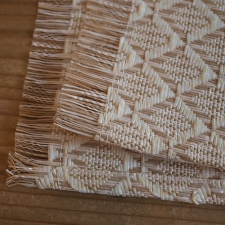 FOLKLORE PLACE MAT