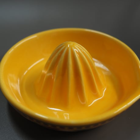 Sombrero Citrus Squeezer