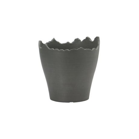 Plastic Pot Cliff No.4