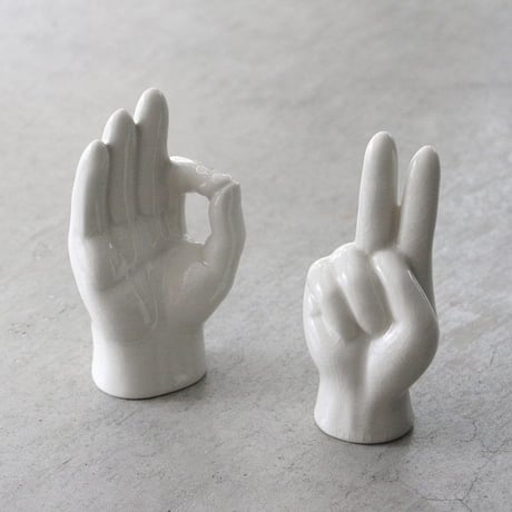 Porcelain Hand Objet “Peace”