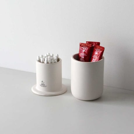 Porcelain Ash-Pot