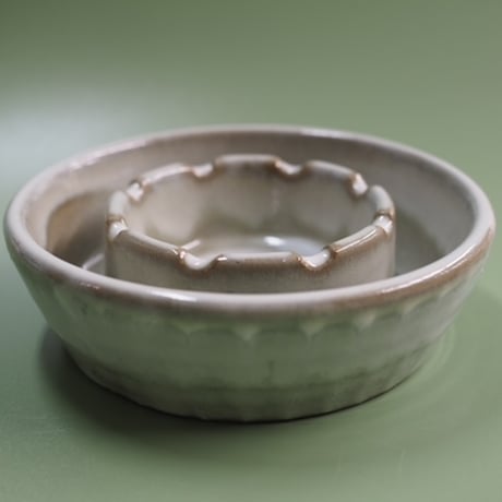 SLIPWARE ASHTRAY