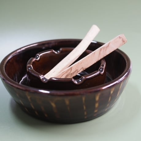 SLIPWARE ASHTRAY