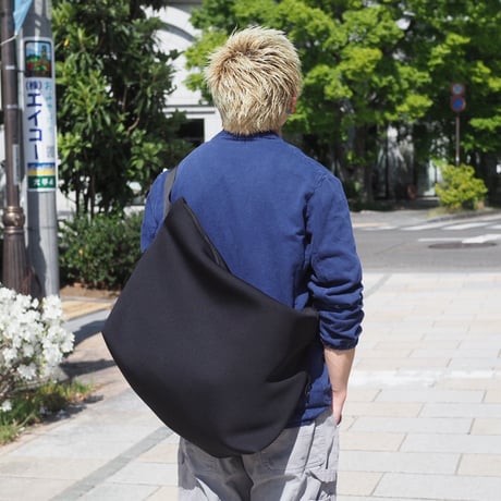 NEOPRENE MESSENGER BAG