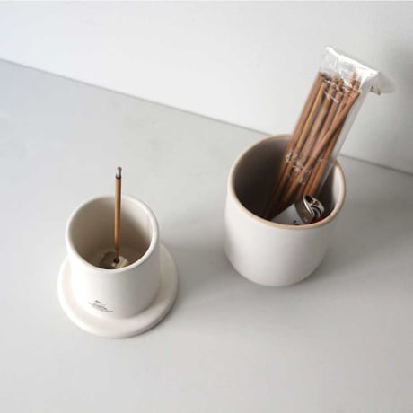 Porcelain Ash-Pot
