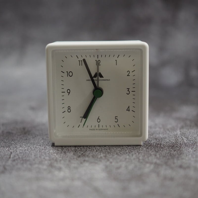 Quartz Alarm Clocks | TOCA by lifart online