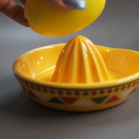 Sombrero Citrus Squeezer