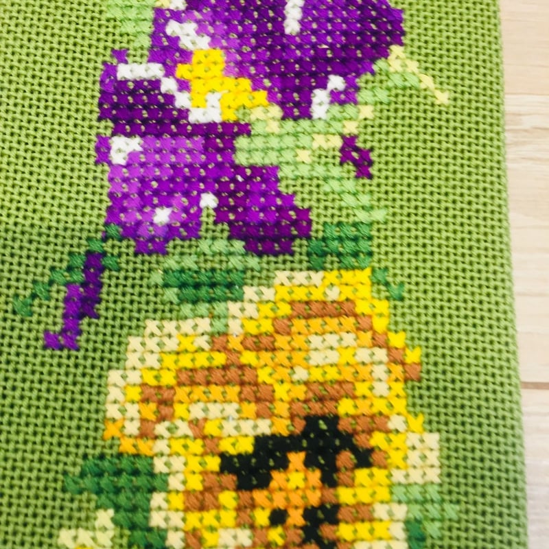 タペストリー/クロスステッチ刺繍/ヴィオラ、パンジー タペストリー/クロスステッチ刺繍/ヴィオラ、パンジー
