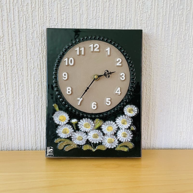 JIE Gantofta社 アイモニエトスヴォリの陶板時計 ジィガントフタ