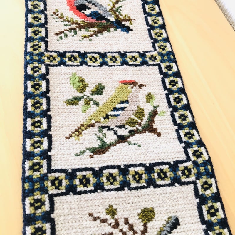 北欧伝統手工芸品/タペストリー/トヴィスト刺繍/4種類の鳥さん柄 北欧伝統手工芸品/タペストリー/トヴィスト刺繍/4種類の鳥さん柄
