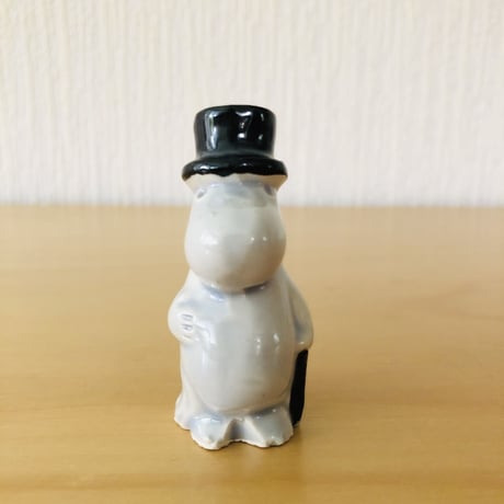 ムーミンパパのヴィンテージ貯金箱(ホワイト) ムーミンパパ | STORES