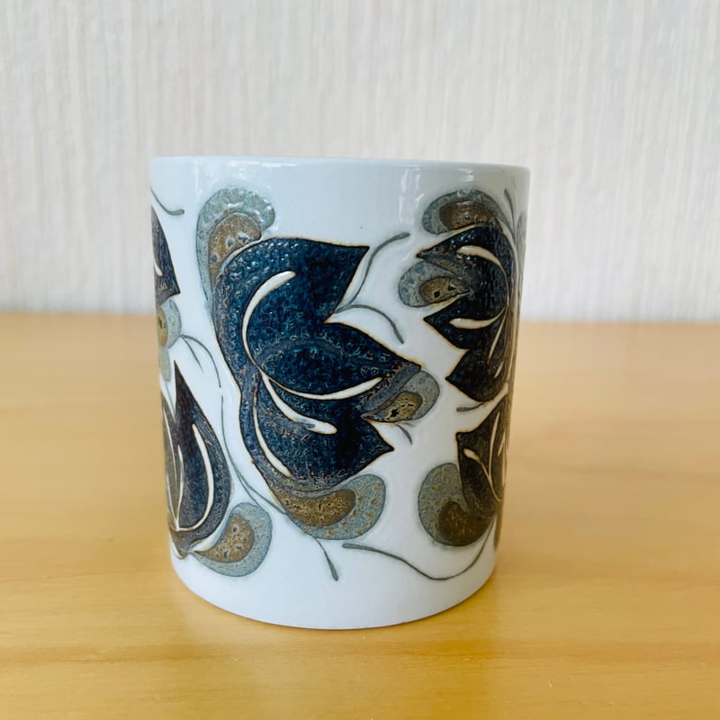 ロイヤルコペンハーゲンイヤーマグカップ1979年L サイズ