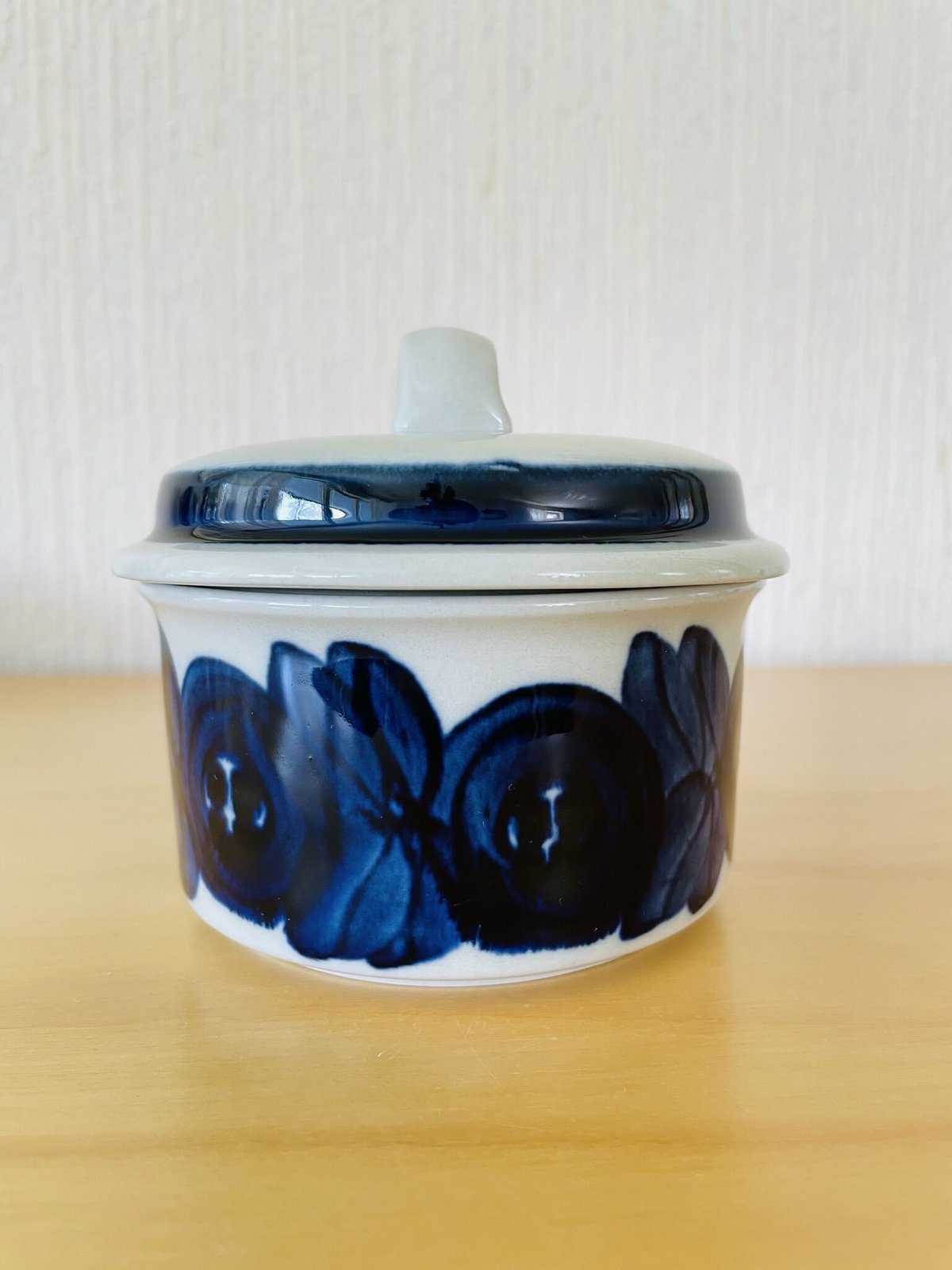 Arabia/アラビア/Anemone/アネモネ/シュガーポット/蓋つき Arabia/アラビア/Anemone/アネモネ/シュガーポット/蓋つき