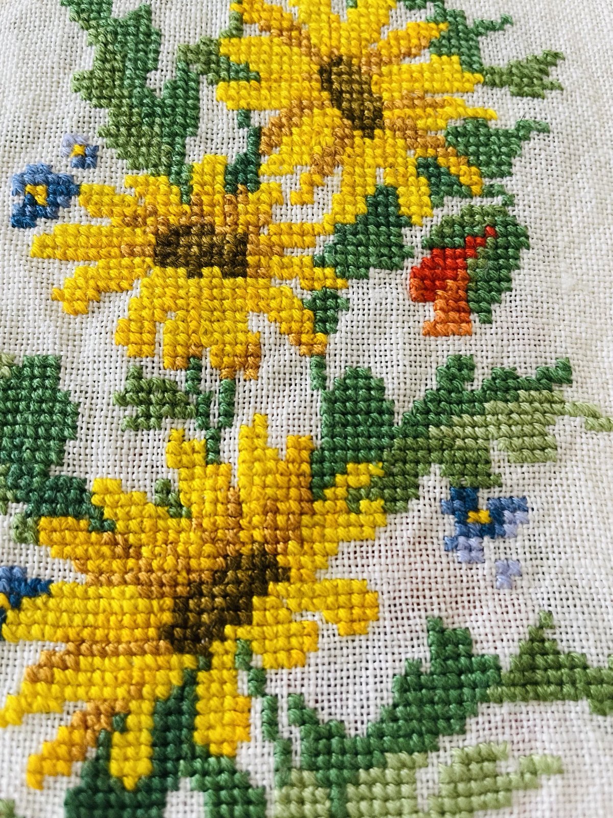 北欧ヴィンテージ/刺繍のセンタークロス/117cn x 15cm 北欧ヴィンテージ/刺繍のセンタークロス/117cn x 15cm