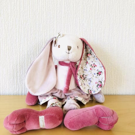 お耳の長いウサギさん | STORES お耳の長いウサギさん | STORES