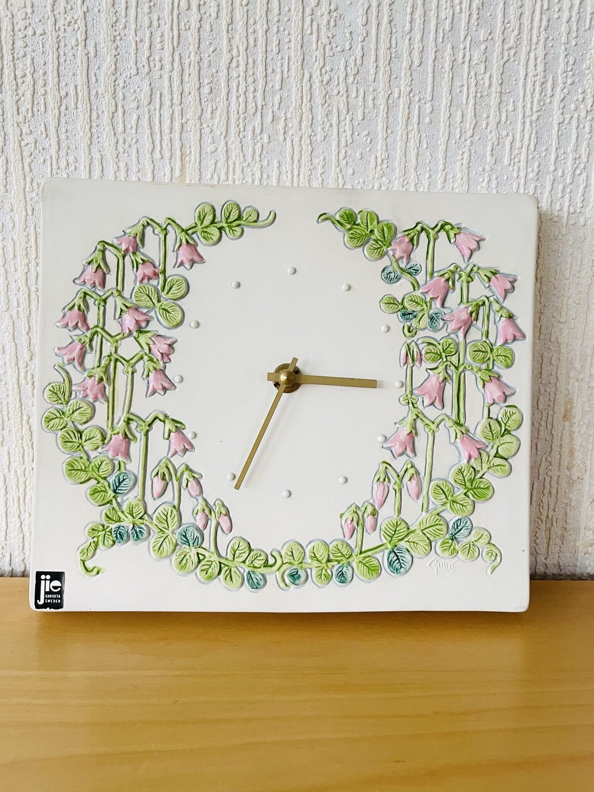 ジイ ガントフタ【Jie Gantofta】リネアの白い陶板 時計