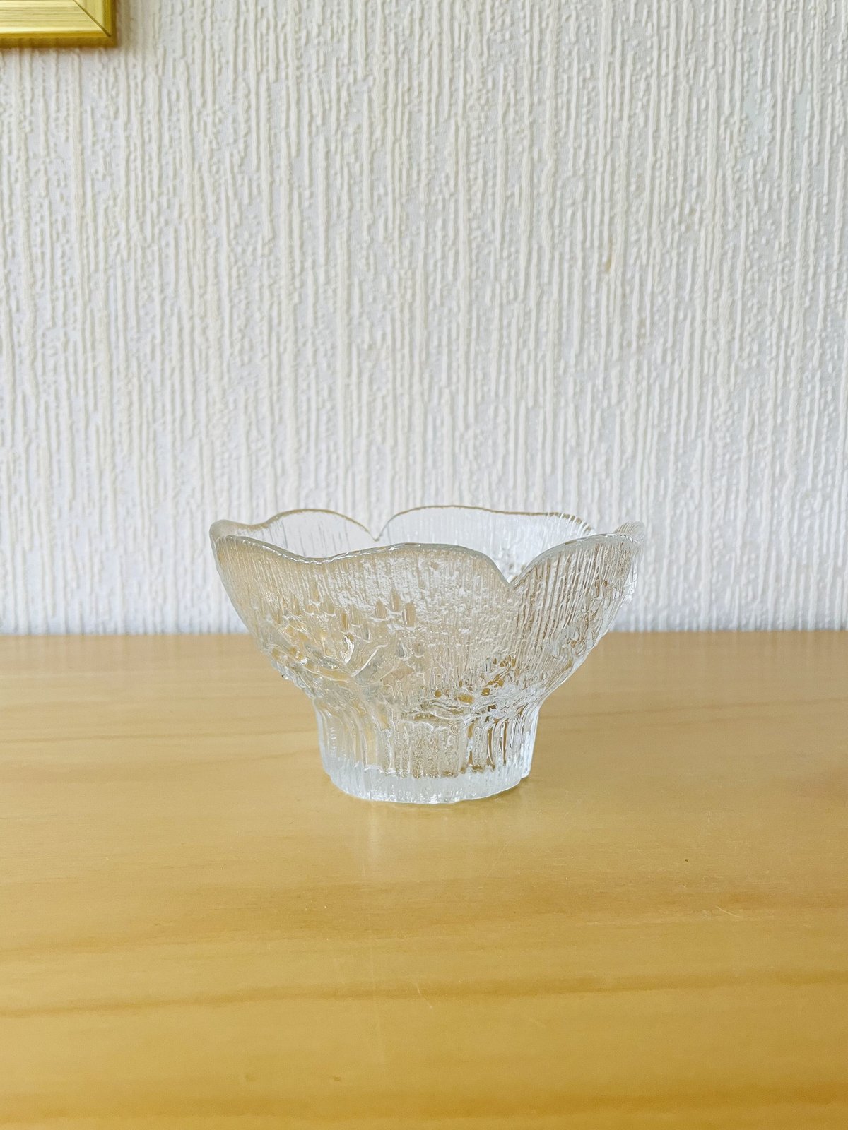 Lasisepat 社のヴィンテージフラワーベース