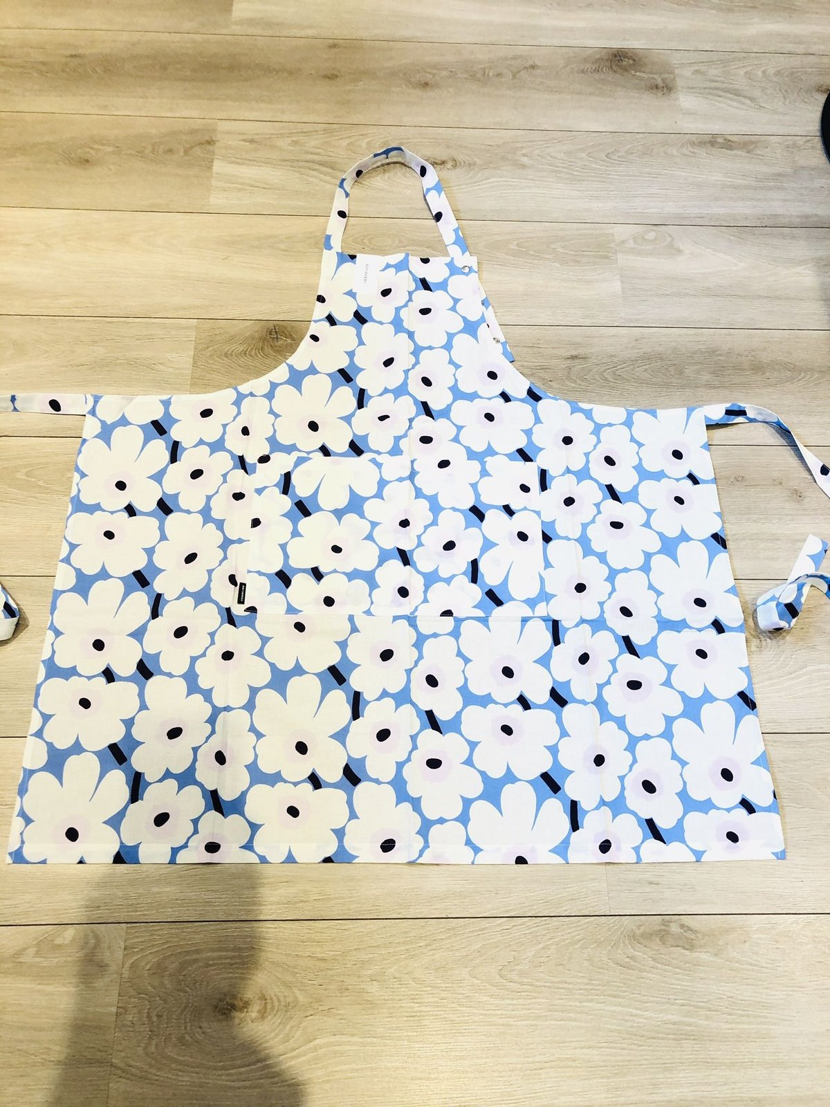 Marimekko/マリメッコ/ミニウニッコ/サロンエプロン/スカイ Marimekko/マリメッコ/ミニウニッコ/サロンエプロン/スカイ