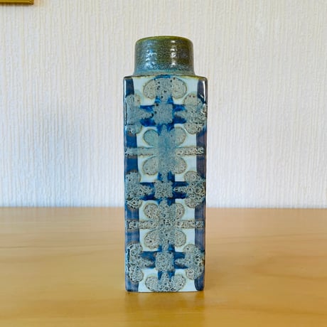 ロイヤルコペンハーゲン Kari けろ Christen 蓋付きフラワーベース 