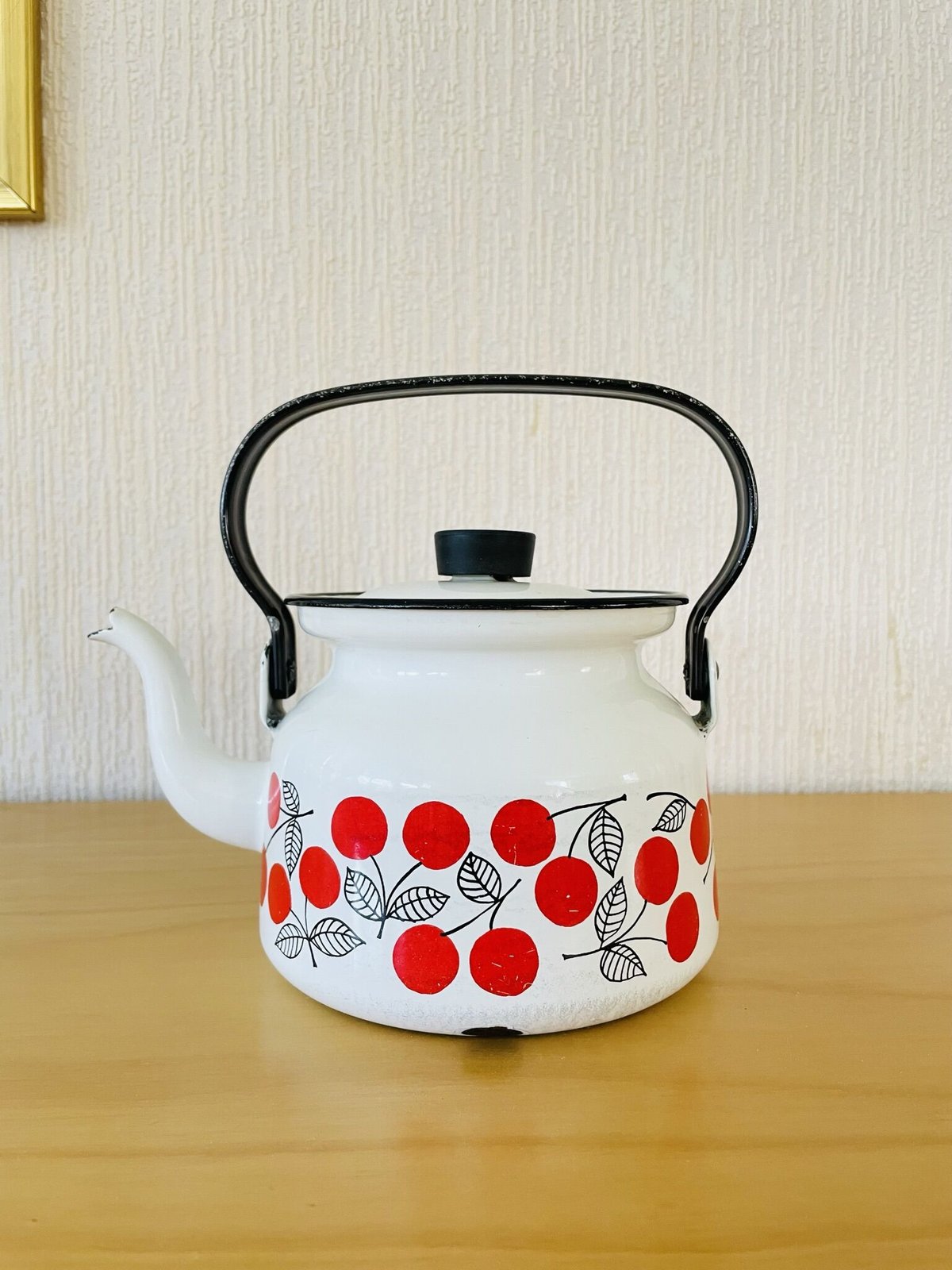 レア　フィネル　Finel チェリー　ポット　琺瑯　ホーロー　北欧　さくらんぼ レア フィネル Finel チェリー ポット 琺瑯 ホーロー 北欧 さくらんぼ