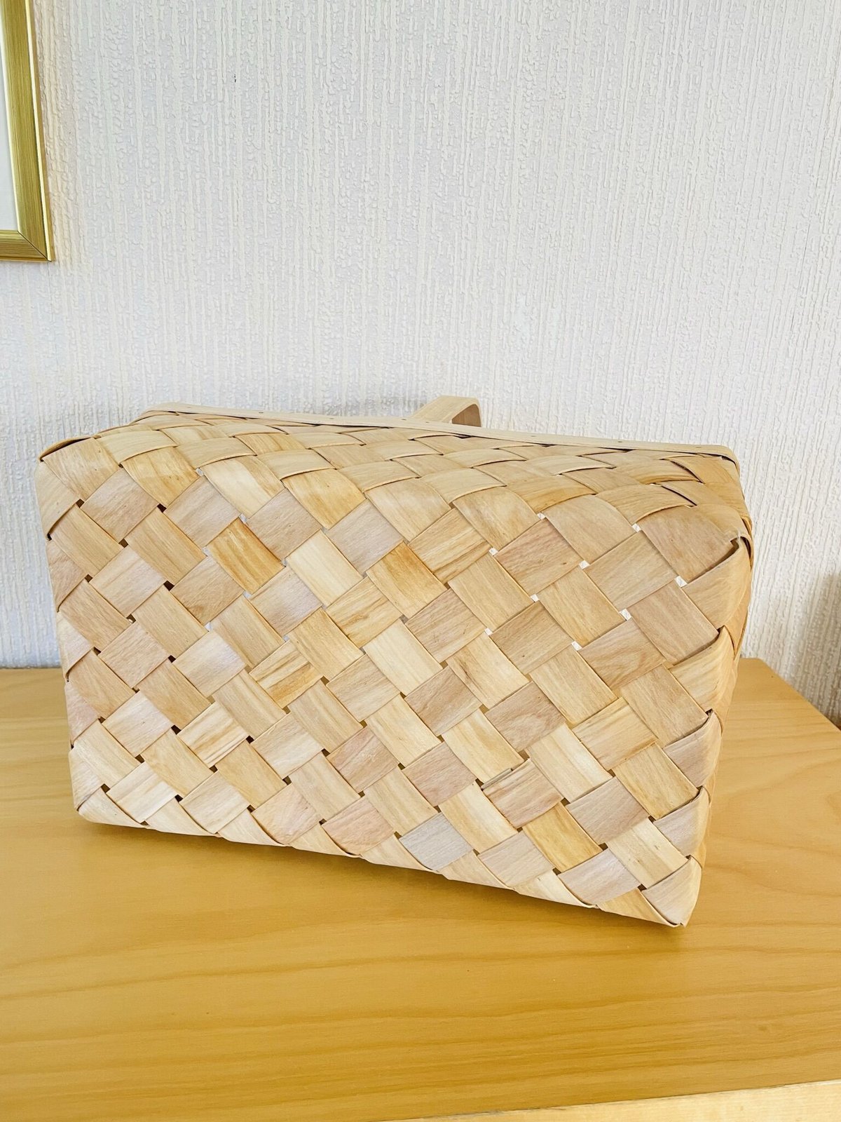 北欧伝統工芸品/Spånkorg/スポンコリ/ハンドル付きカゴ 北欧伝統工芸品/Spånkorg/スポンコリ/ハンドル付きカゴ