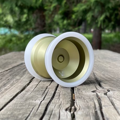 VERGE / Light Olive・White