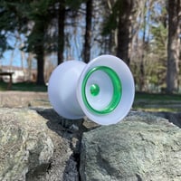 FUGAKU（POM）/ White・Shiny Green（AL） rim