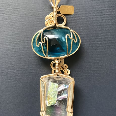 ライトオブアシュタール ペンダントトップ『深底から湧き上がる虹色の魂』