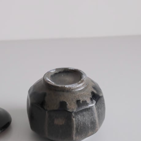田谷直子 / 面取り壺小（黒瑠璃）